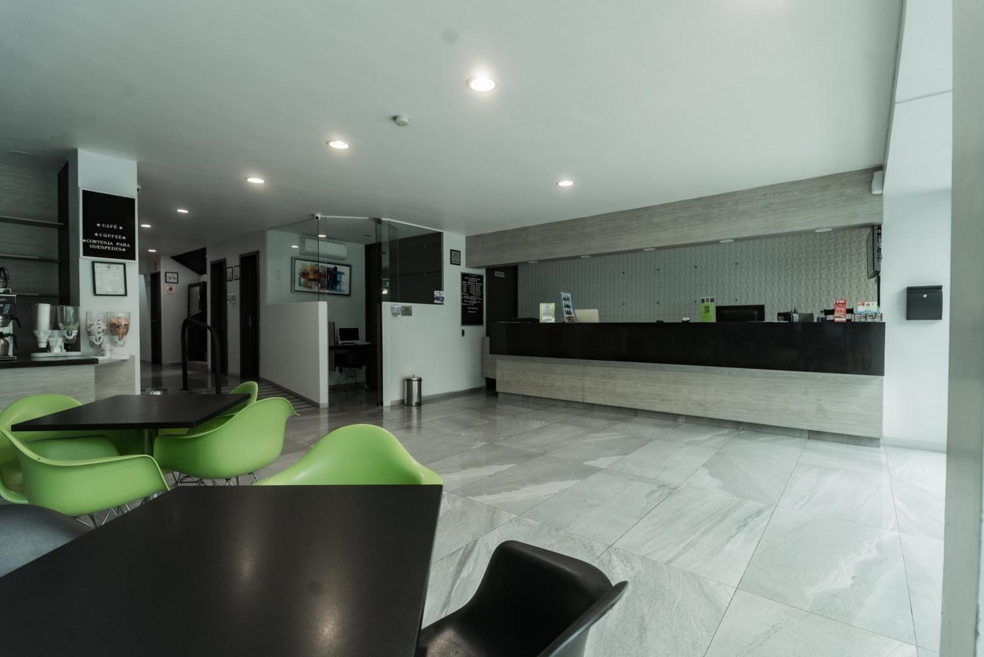 Hotel Lemon Green -Zona Expo Frente Al Centro De Convenciones 과달라하라 외부 사진