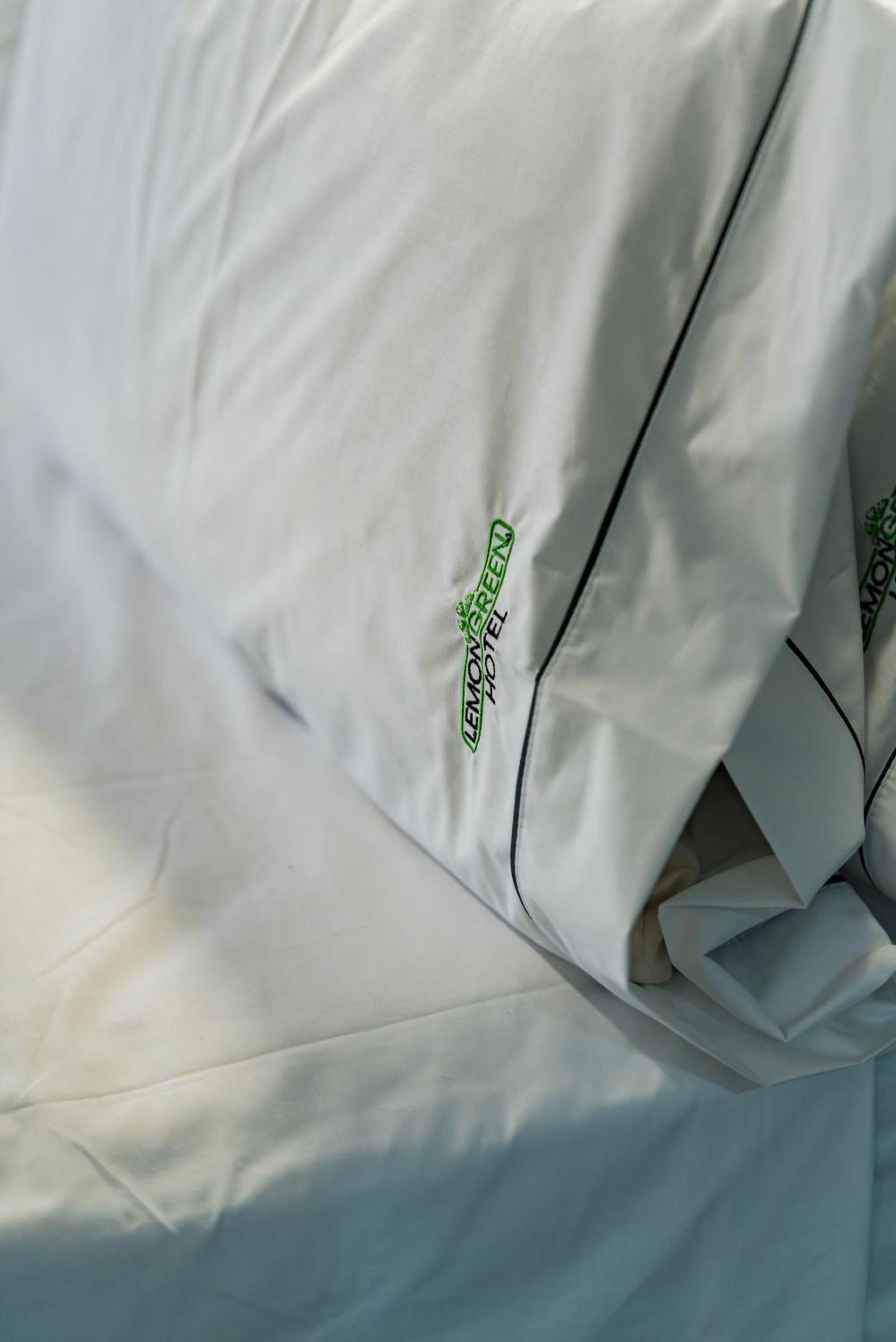 Hotel Lemon Green -Zona Expo Frente Al Centro De Convenciones 과달라하라 외부 사진