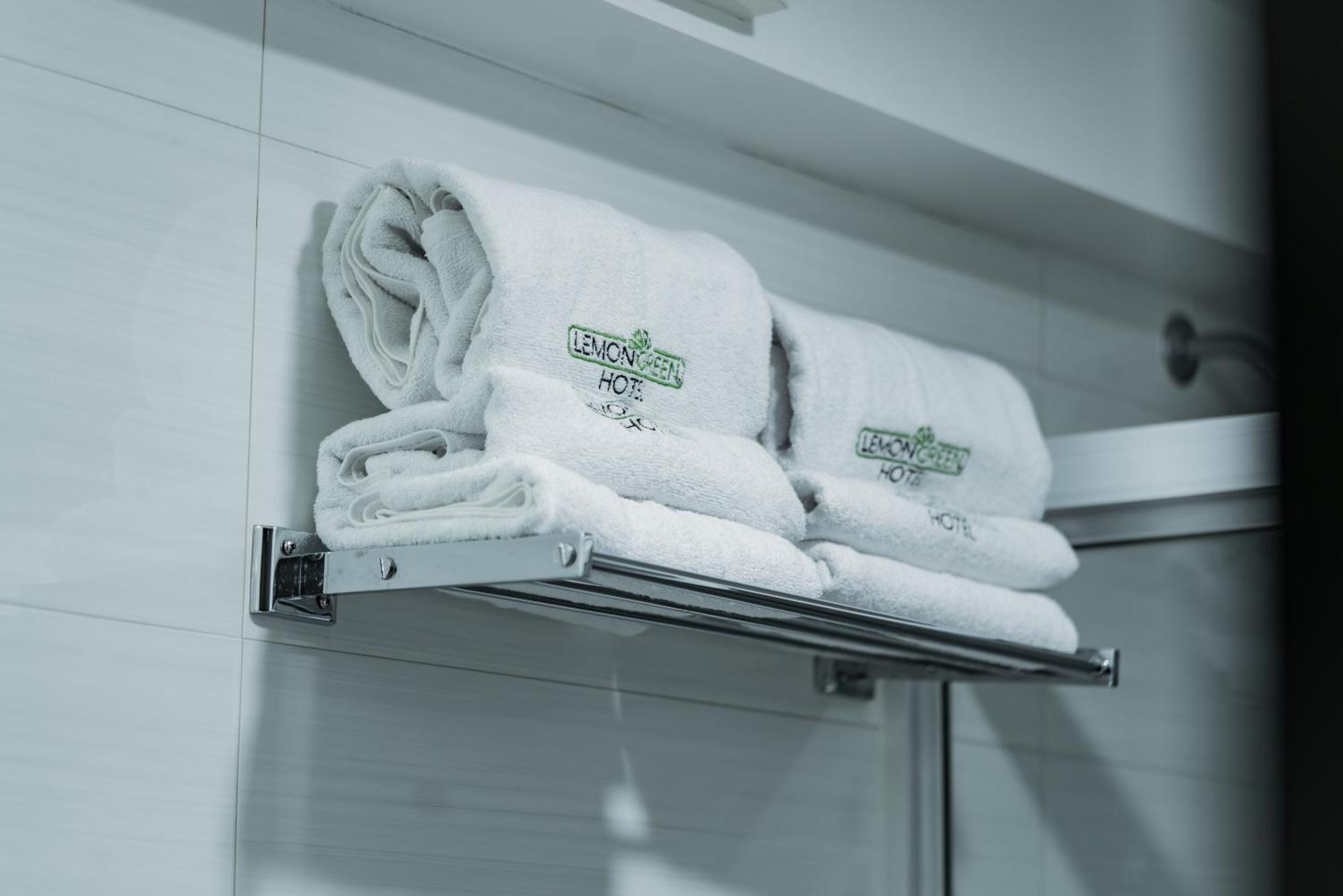 Hotel Lemon Green -Zona Expo Frente Al Centro De Convenciones 과달라하라 외부 사진
