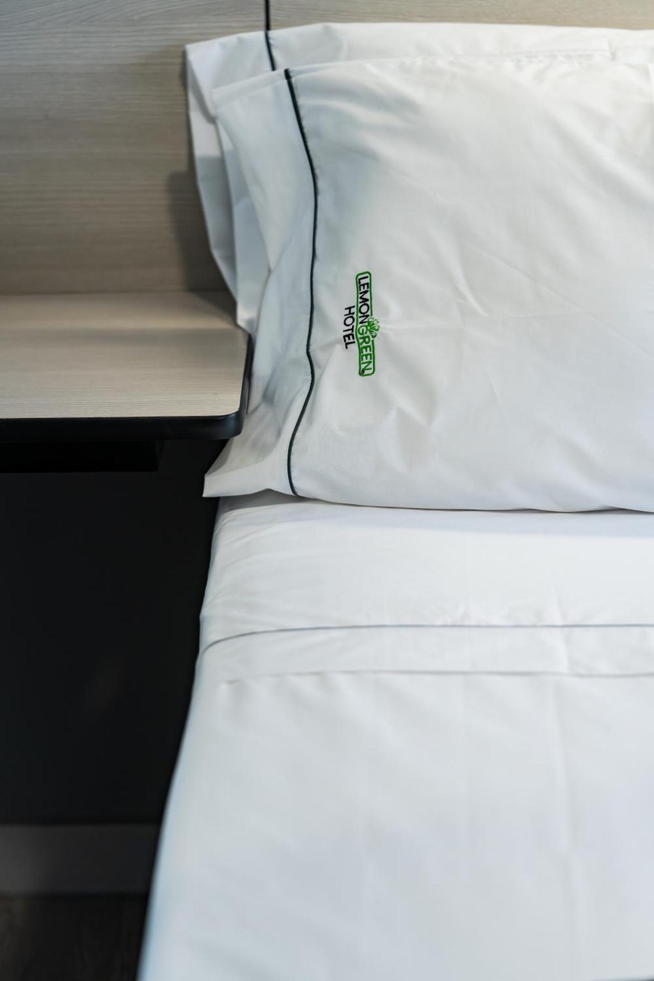 Hotel Lemon Green -Zona Expo Frente Al Centro De Convenciones 과달라하라 외부 사진
