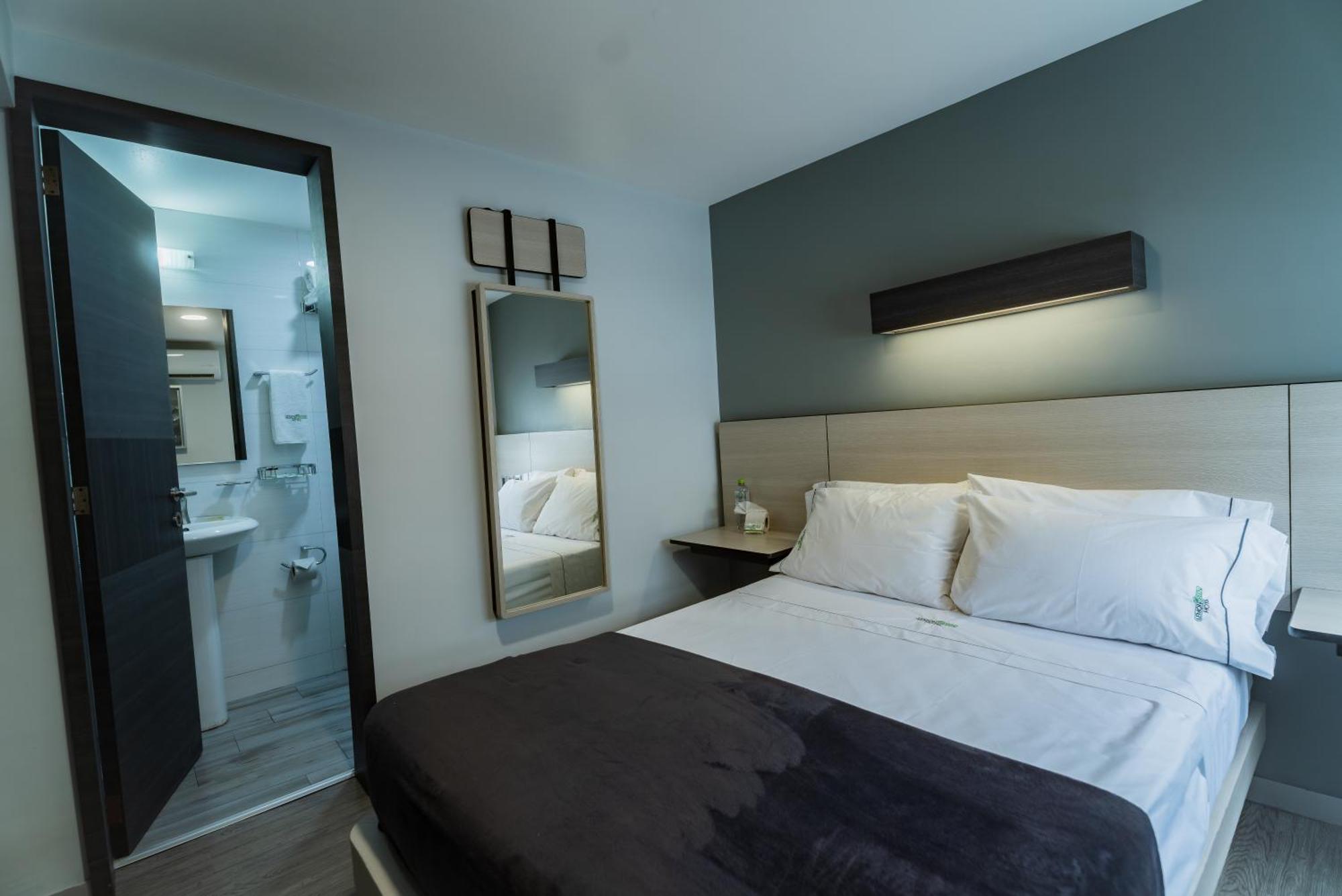 Hotel Lemon Green -Zona Expo Frente Al Centro De Convenciones 과달라하라 외부 사진
