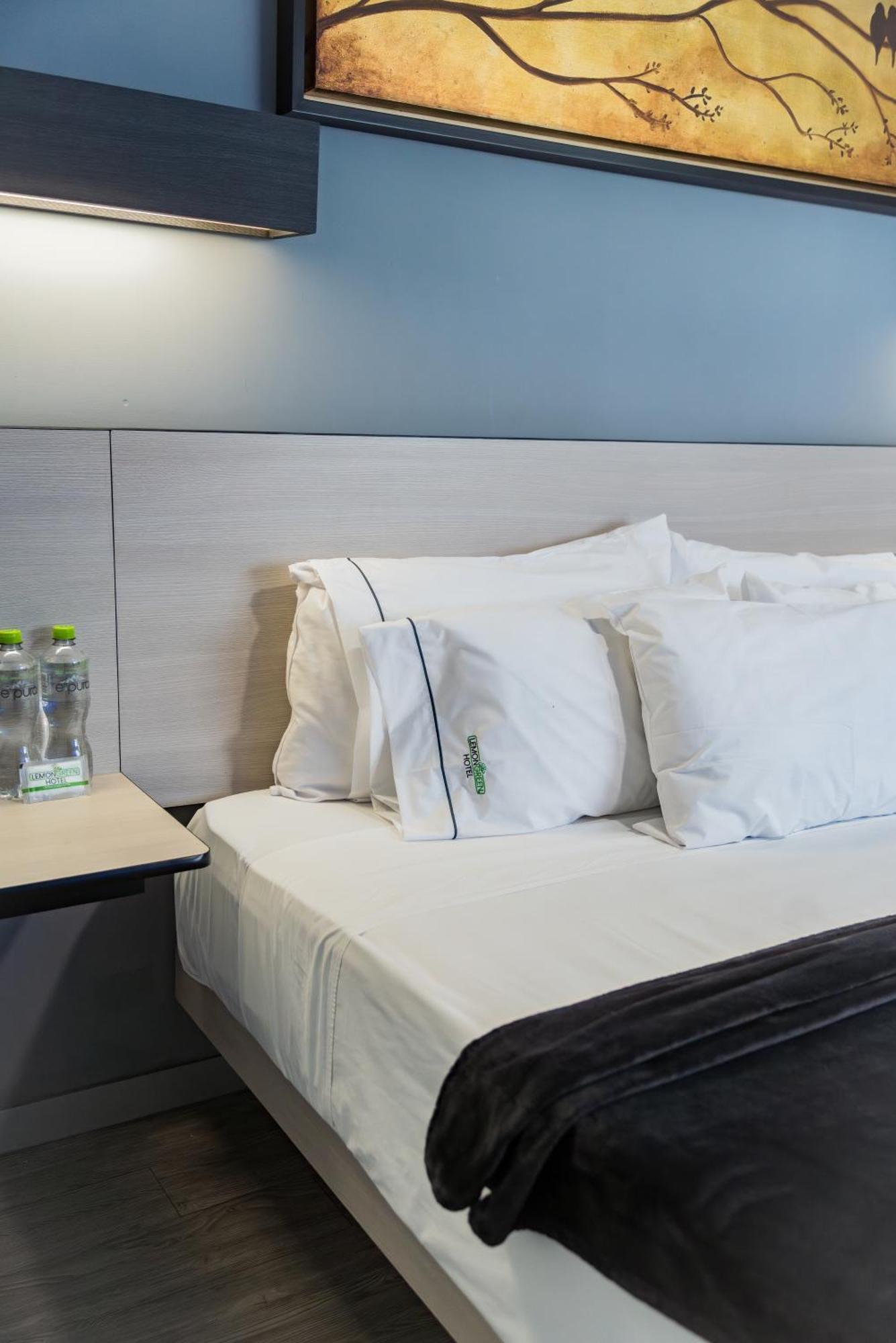Hotel Lemon Green -Zona Expo Frente Al Centro De Convenciones 과달라하라 외부 사진